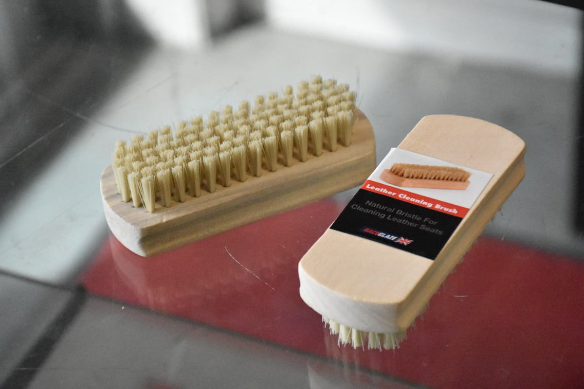 RaceGlaze Leather Brush - Petite