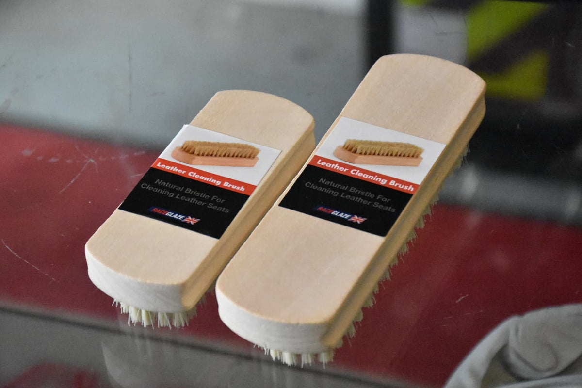 RaceGlaze Leather Brush - Petite